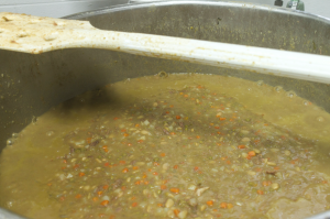 CARSON REEHER | HERALD A large bowl of the Ruritan Club’s 50th stew cooks for the year.
