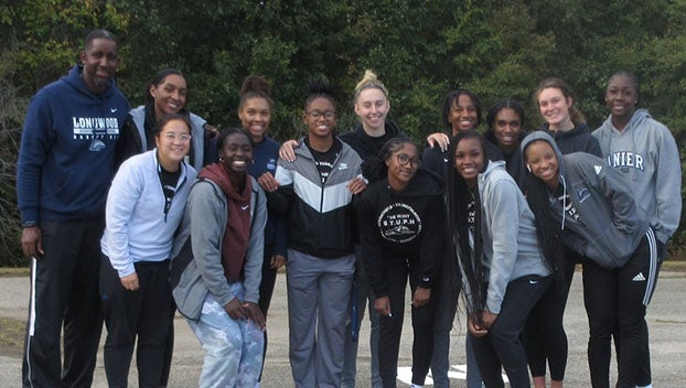 Longwood’s Womens’ Basketball team